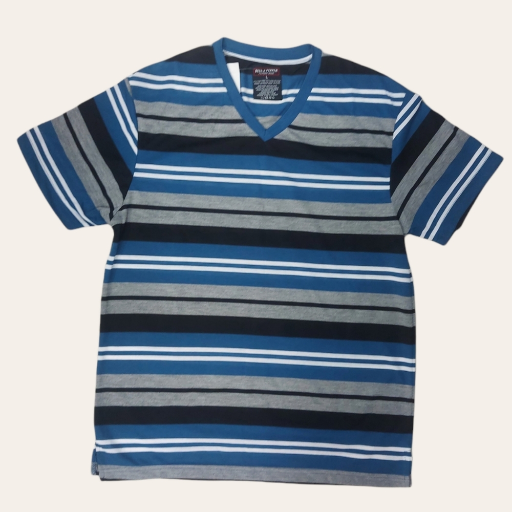 Plain T-shirt.